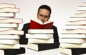 Три типа книг, которые делают вас умнее