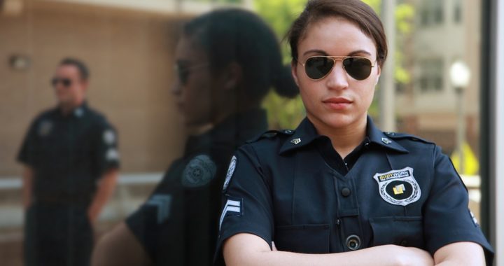 Девочка полицейский Изображения – скачать бесплатно на Freepik