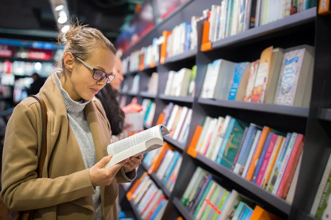 Фото в книжном магазине