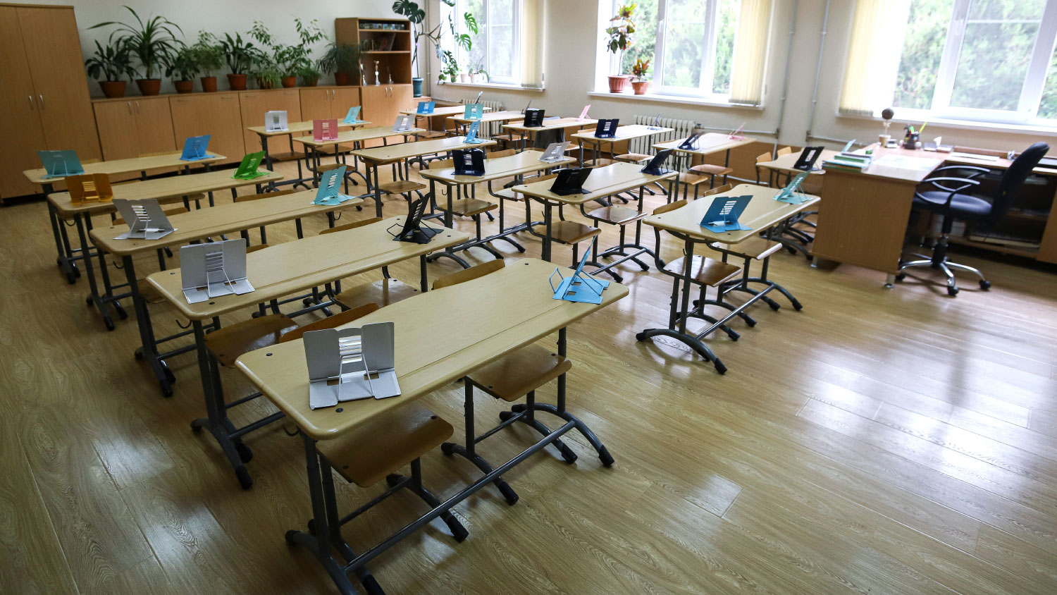 Школы Астрахани закрывают на карантин