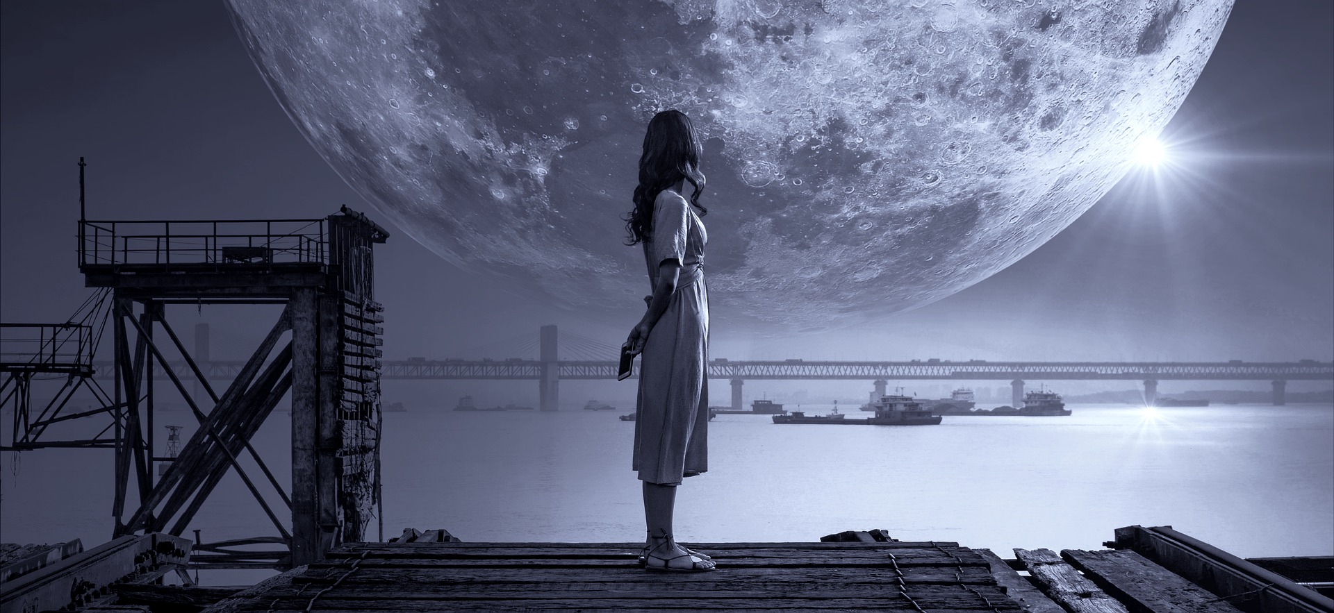 Девушка Луна одиночество