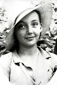 Маргерит Дюрас в 15 лет