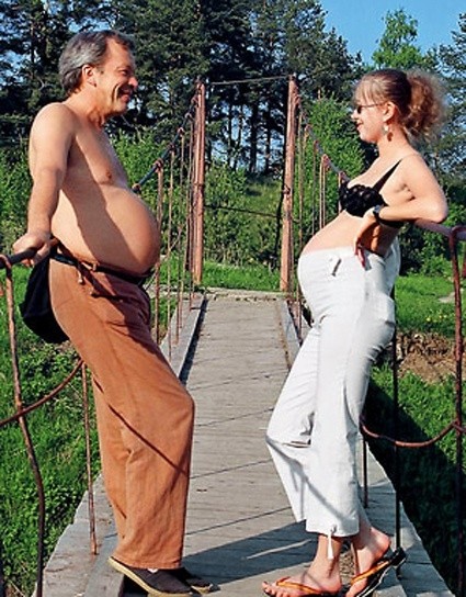 С Евгенией Прокопюк, родившей дочь Майю 2005
