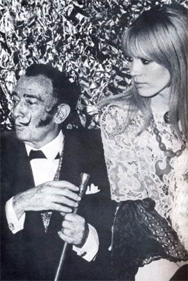 Аманда Лир и Сальвадор Дали, 1968г.