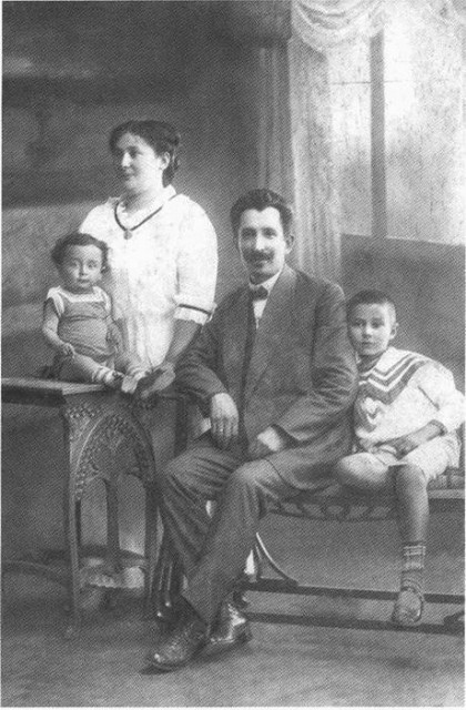 Семья Григулевичей, 1914