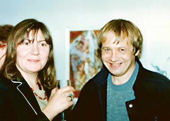 Валерия Нарбикова и Андрей Левкин на выставке второго русского авангарда в галерее "Ars Moderna".
