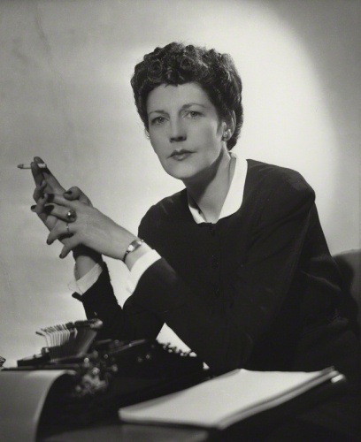 Нора Лофтс в 1940-х годах