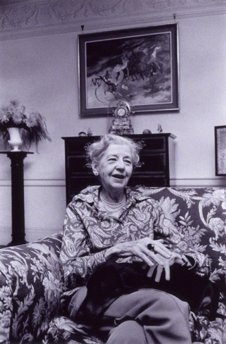 Нора Лофтс в апреле 1974 года