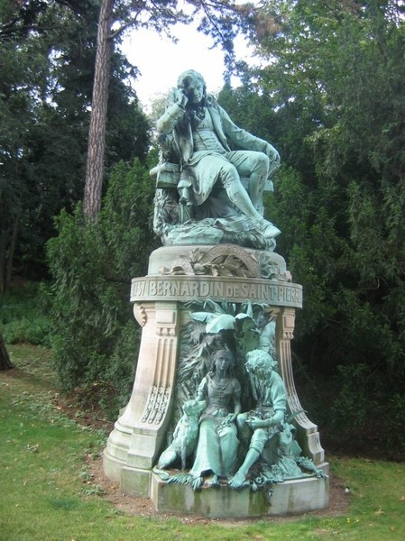 Памятник Бернардену де Сен-Пьеру