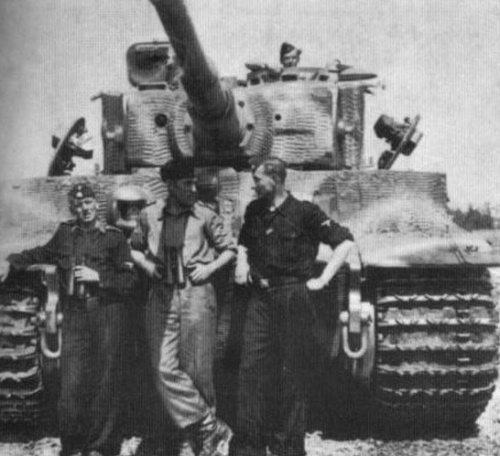Tank commanders of 1st Company / schwere SS-Panzer-Abteilung 102: Fey, Egger, Glagow.