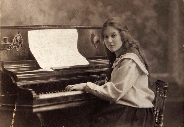Люба Орлова в 1916 году