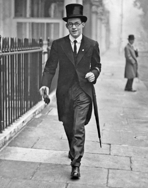 Рудольф фон Риббентроп в Лондоне в 1936 году