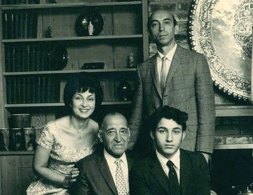 С родителями. Оринда, штат Калифорния, 1964 год