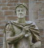 Статуя Веспасиана в Бате