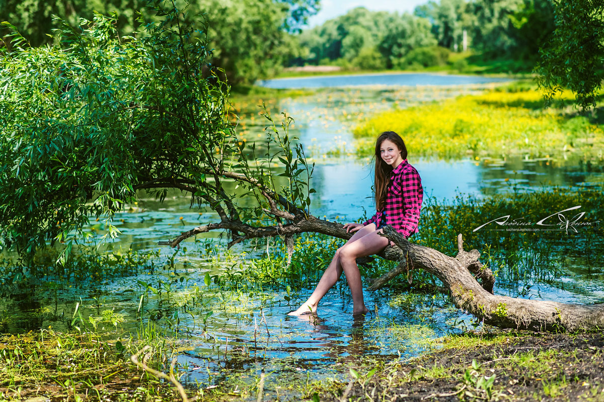 Фото у реки девушка летом идеи