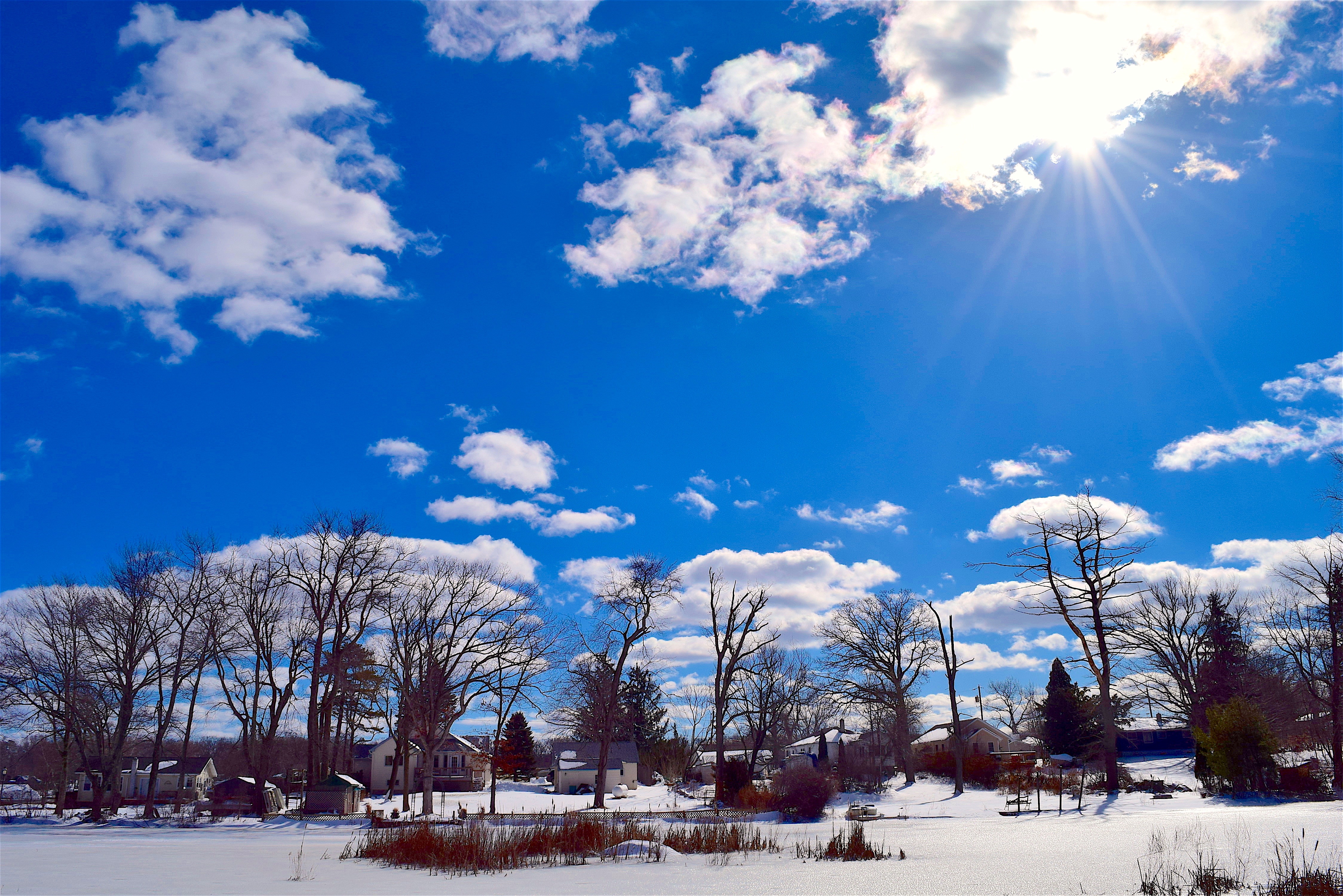 Clear sky wallpaper on telephone