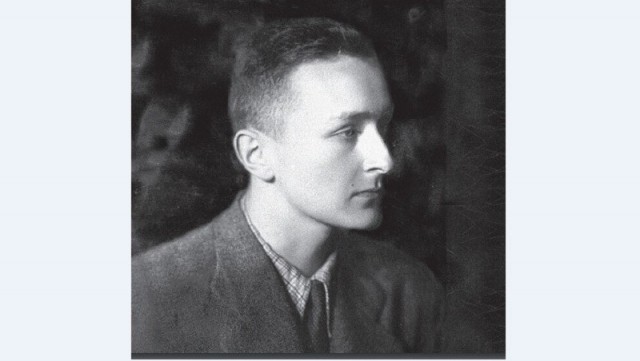 Мур в 1941 году