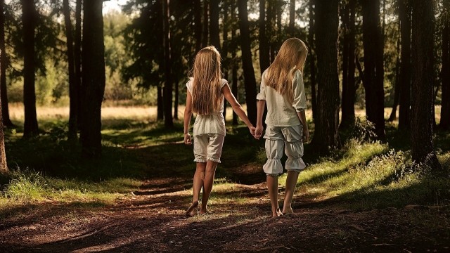 Girls Taetowierte Wald Partnertausch