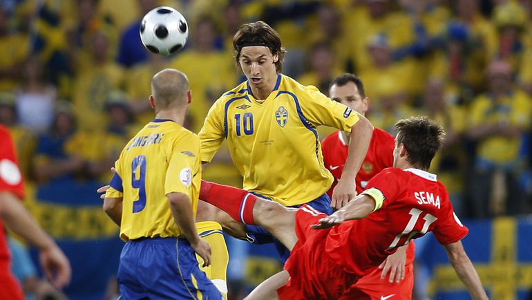 сборная алжира. швеция алжир. сборная швеции 2018. алжир игроки.