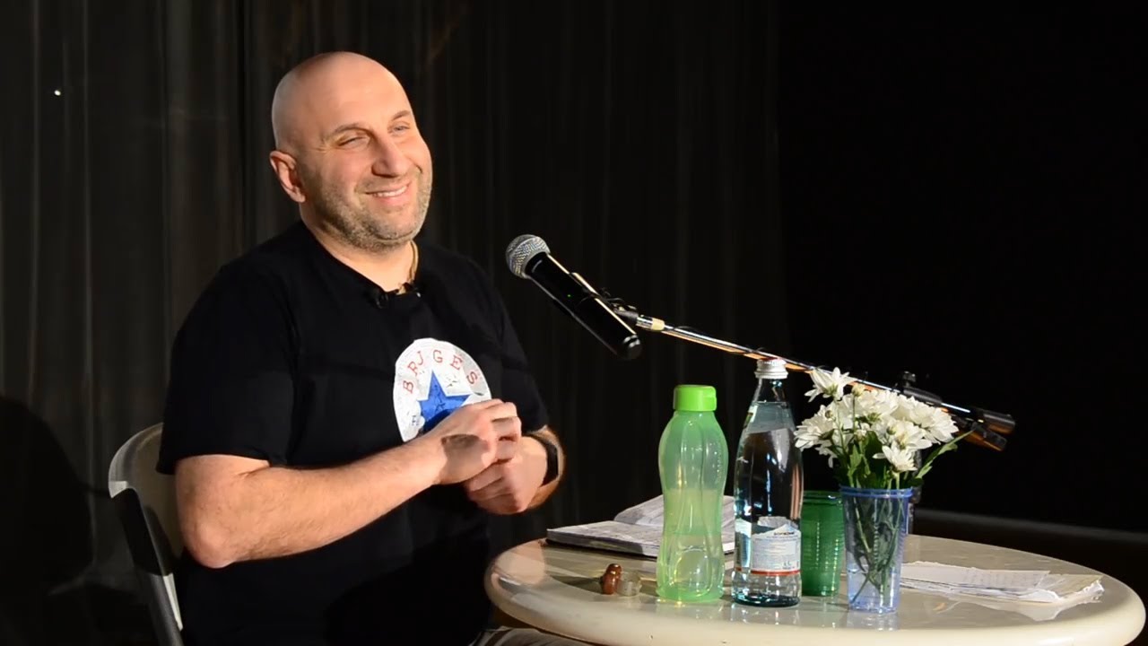 Сатье дас. Сатья психолог. Сатье дас. Сатья дас. Семейный психолог сатья дас.