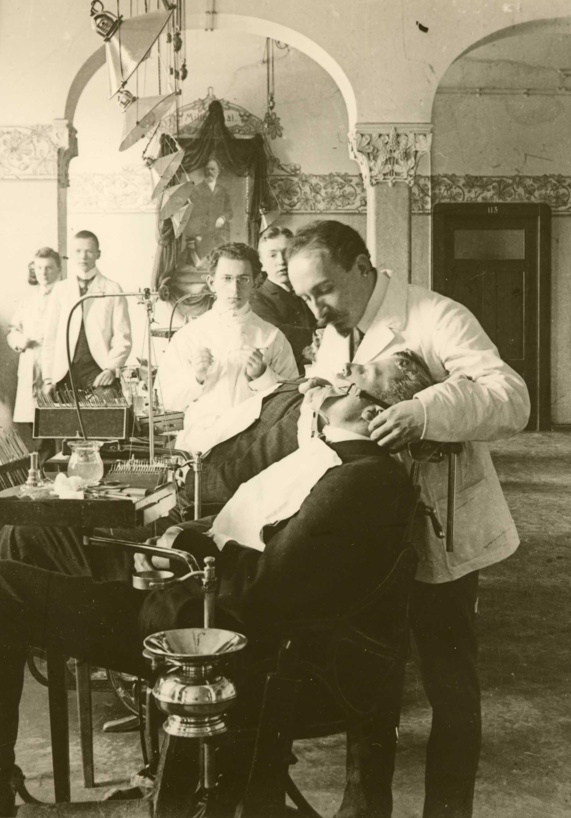 Стоматология в 19 веке в России