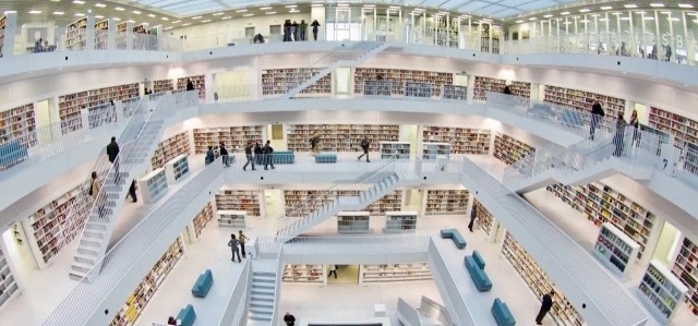 Городская библиотека Штутгарта - одна из лучших в Германии