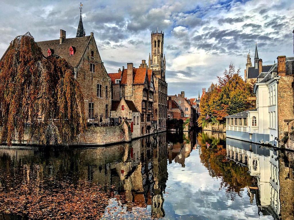 Bruges. Брюгге город. Брюгге Бельгия. Исторический центр Брюгге Бельгия. Средневековый Брюгге.